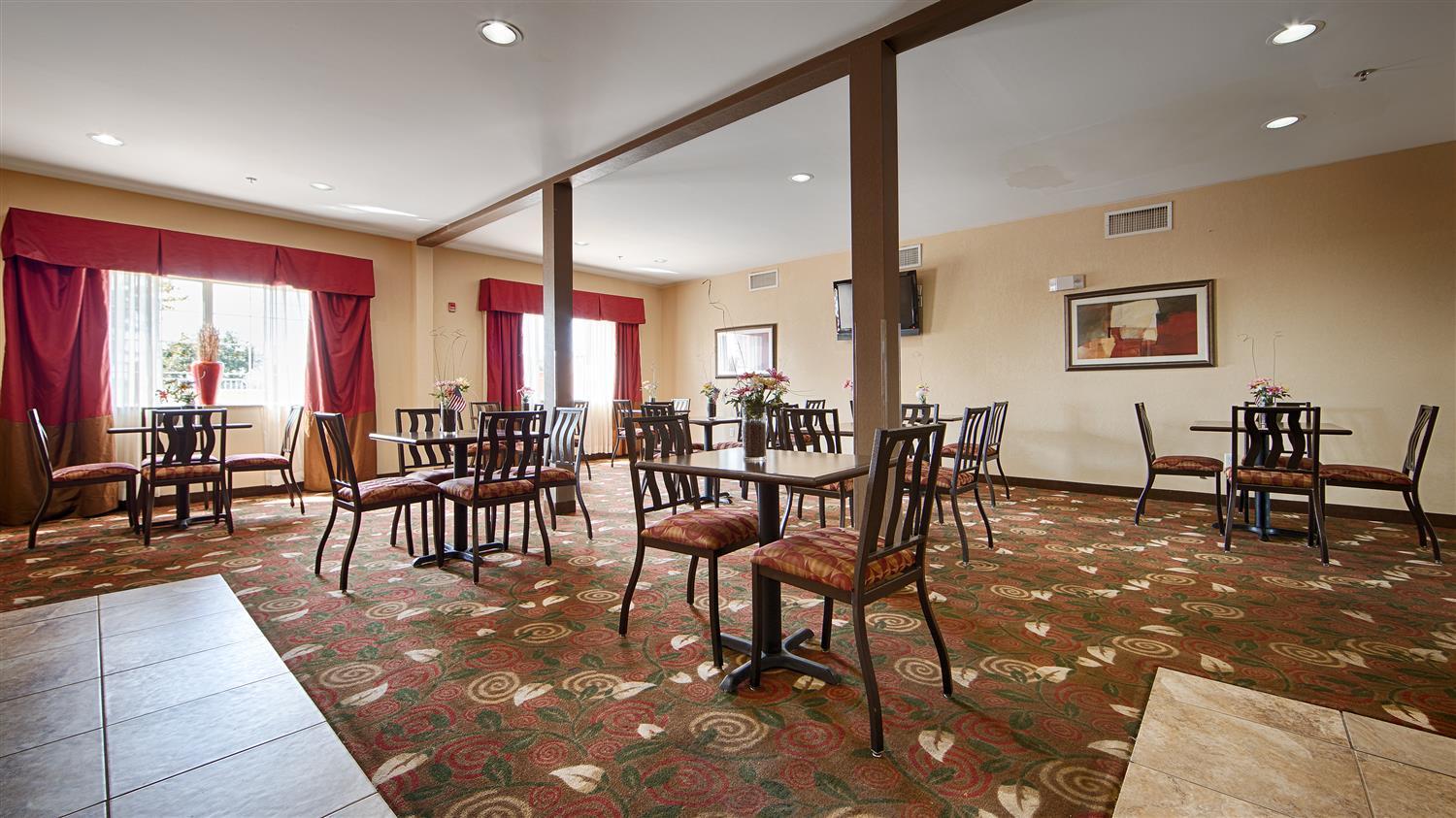 Best Western Plus Olive Branch Hotel & Suites Exterior photo