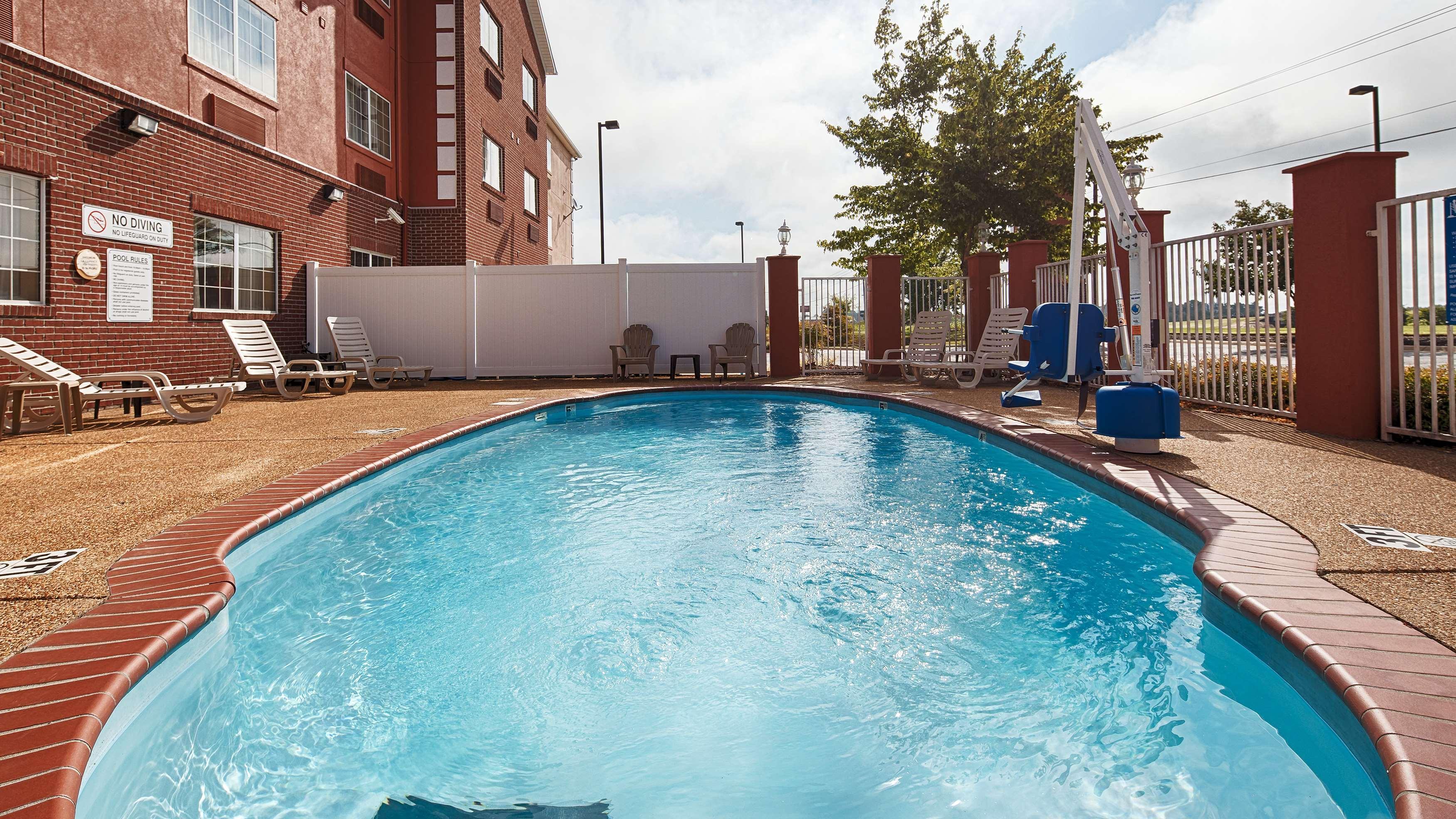Best Western Plus Olive Branch Hotel & Suites Exterior photo